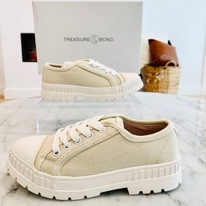 Treasure & Bond Lydia Lug Sole Sneaker